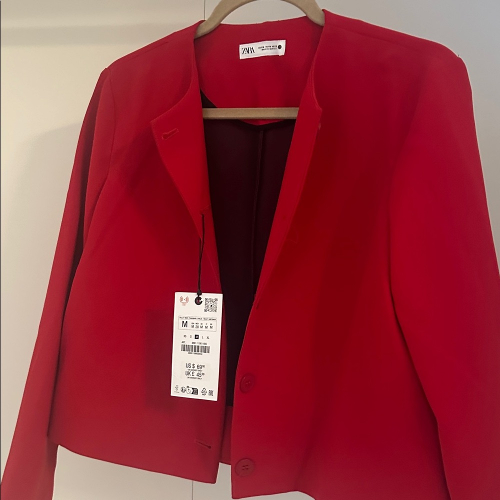 Zara Women's Vibrant Red Blazer - Picture 3 of 5
